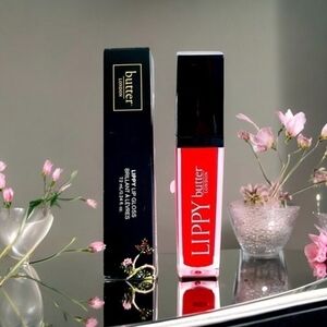 butter LONDON LIPPY Lip Gloss Lip Color SECRET DOOR New in Box